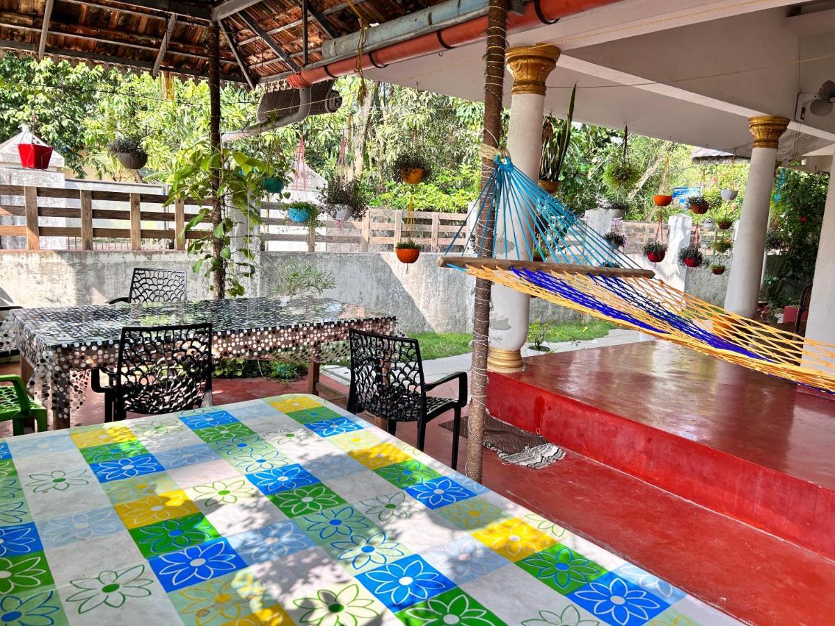 Marari Beach Cleetus Homestay Mararikulam Ngoại thất bức ảnh